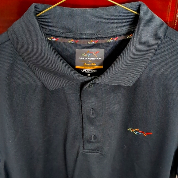 Greg Norman Men's Medium Shark Golf Polo Black men's medium. Like new. - Picture 1 of 4